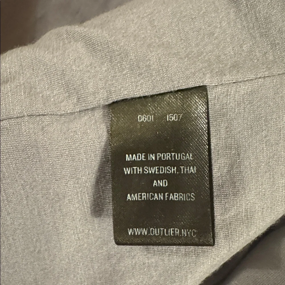 Outlier NYC Futurecore Warmshirt Insulated Shirt Jacket Shacket Mens Size M - Picture 11 of 13